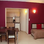 Agela & Apartahotel