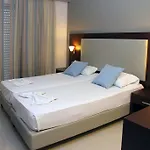 Apartahotel Agela &