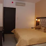 Apartahotel Agela & 3*