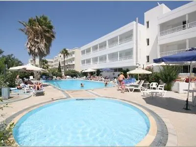 Aparthotel Agela &