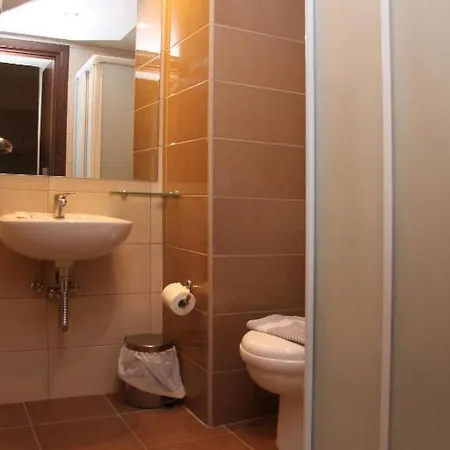 Agela & Ξενοδοχείο με διαμερίσματα 3*